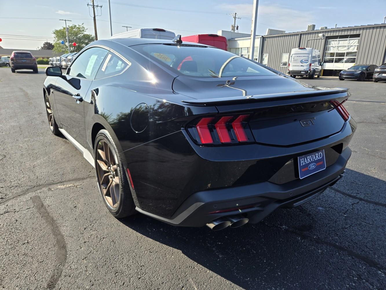 2025 Ford Mustang GT Premium photo 4