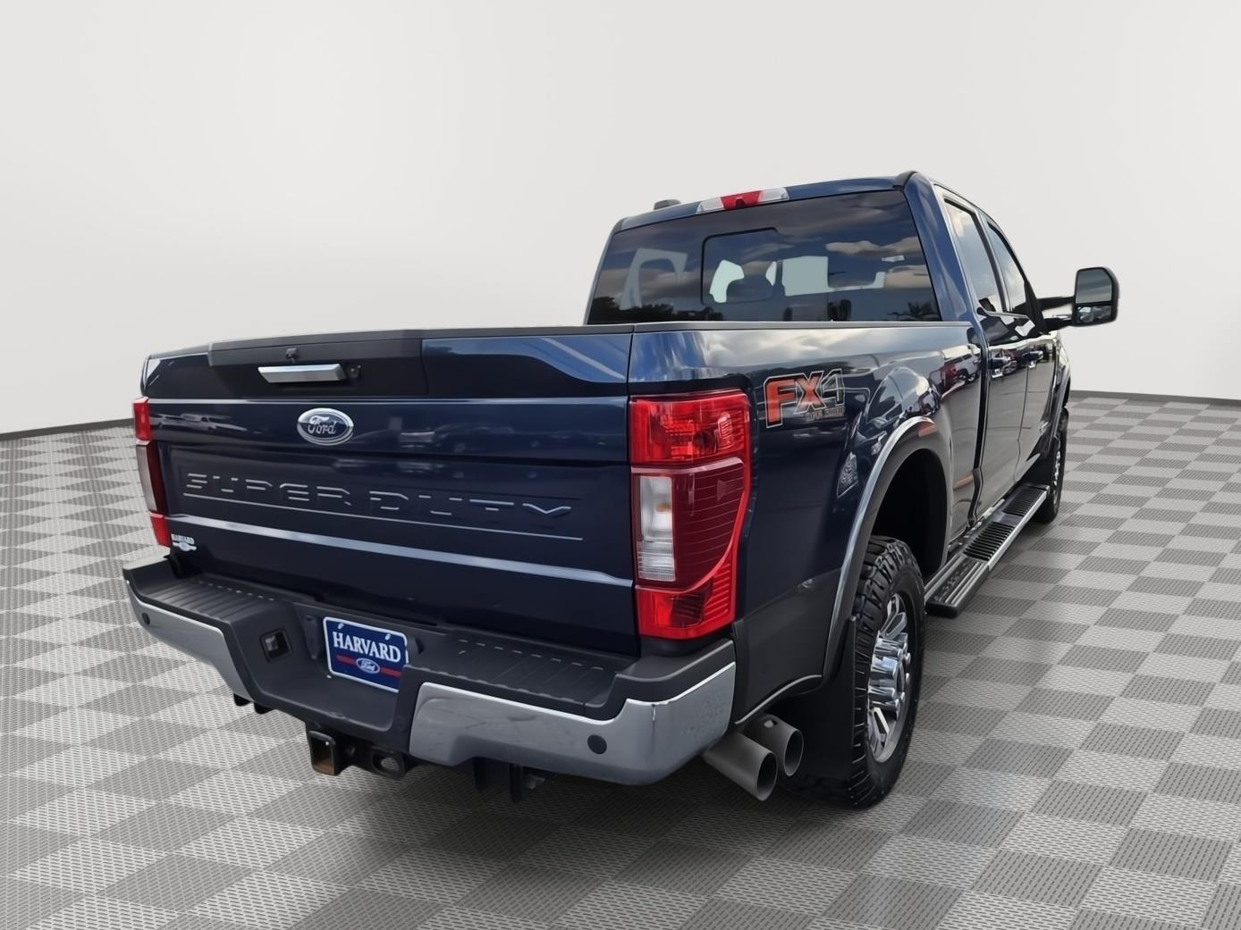 2020 Ford F-350 Lariat photo 3