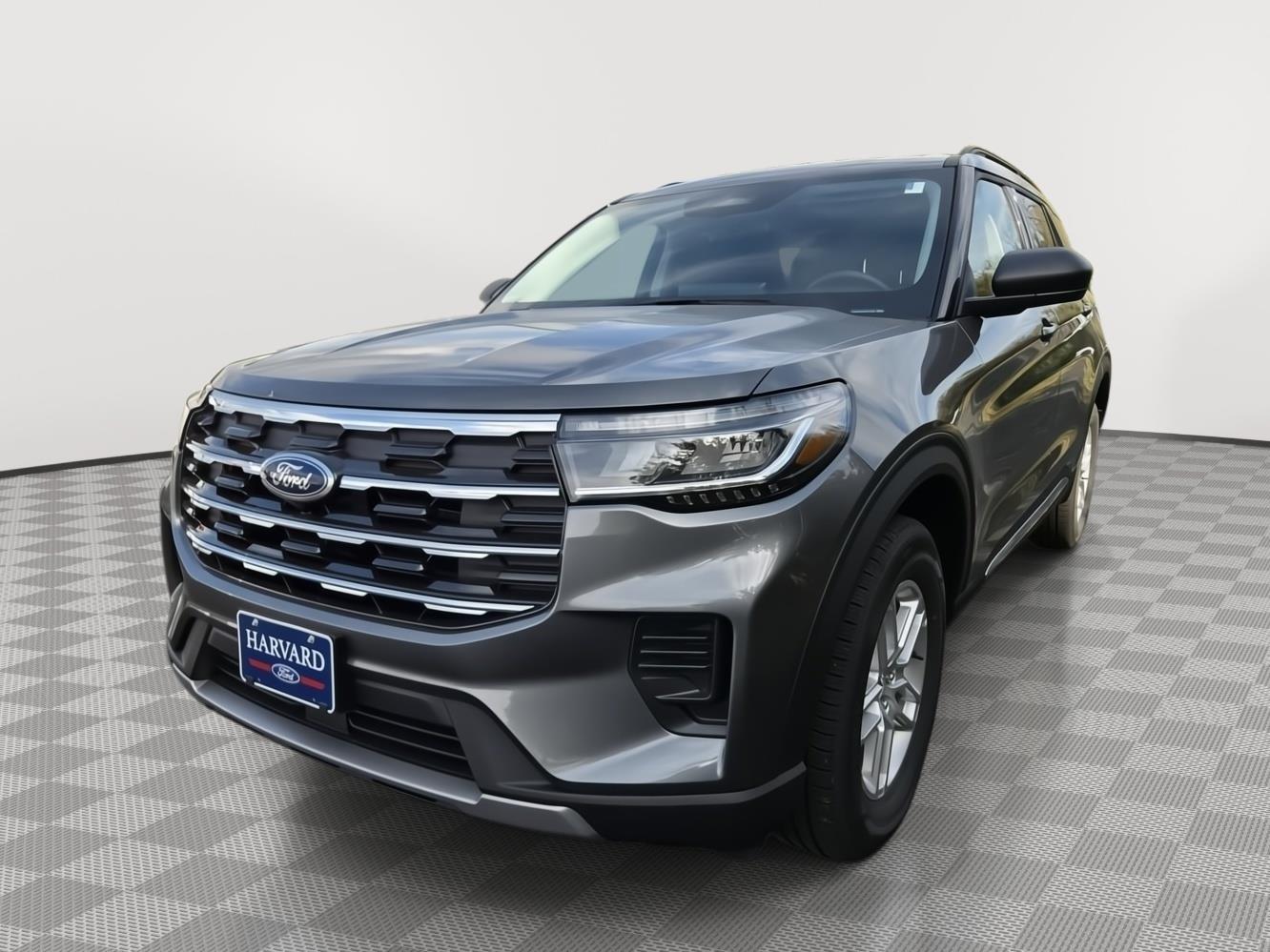 2025 Ford Explorer photo 2