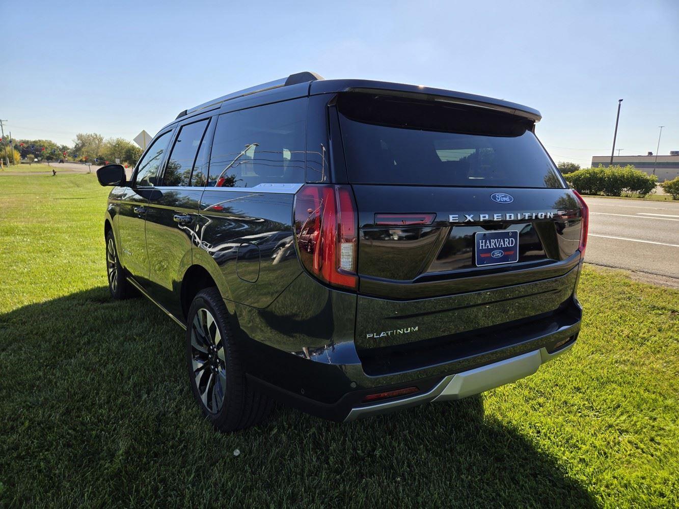 2025 Ford Expedition Platinum photo 3