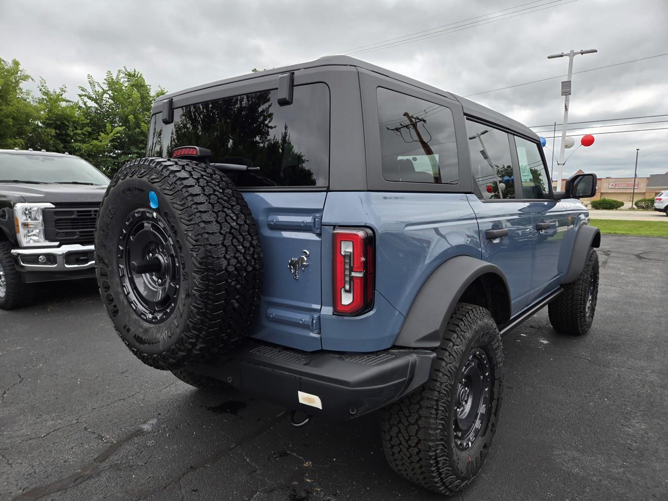 2025 Ford Bronco Badlands photo 3