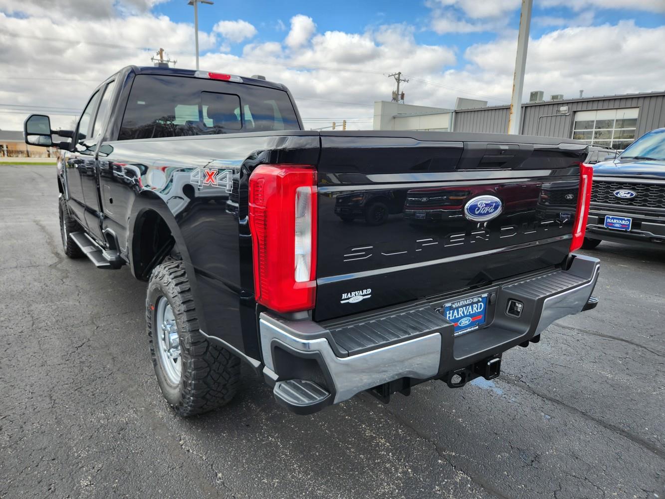 2025 Ford F-250 XL photo 4