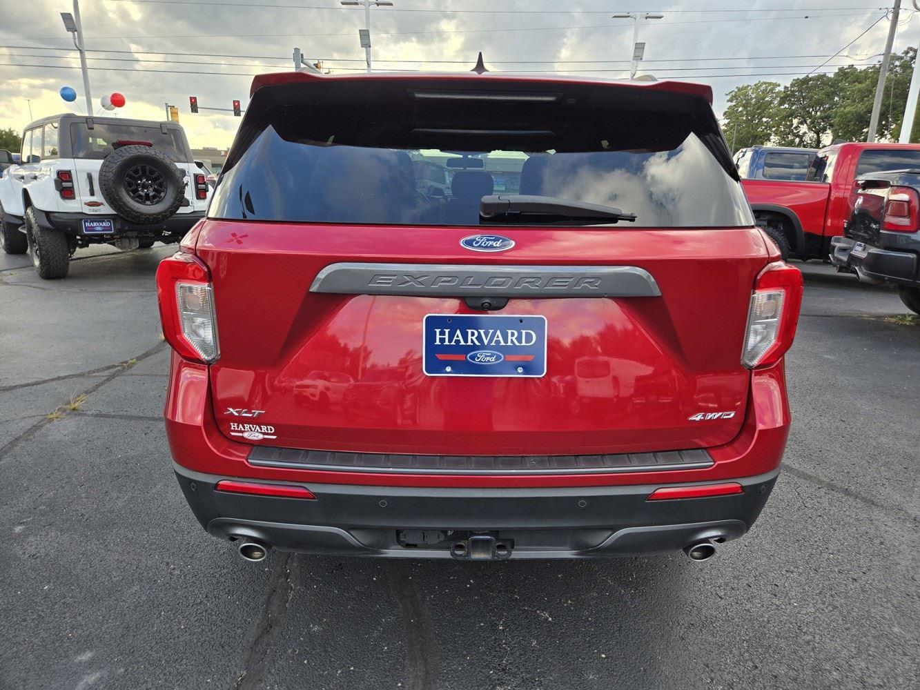 2021 Ford Explorer XLT photo 4