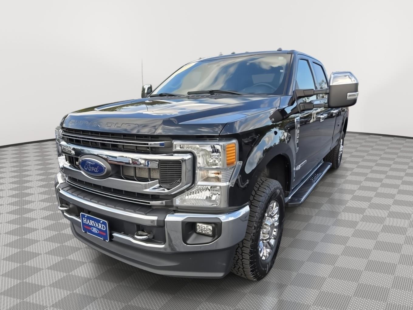 2022 Ford F-350 XLT photo 2