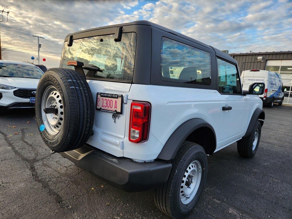 New 2025 Ford Bronco Base SUV