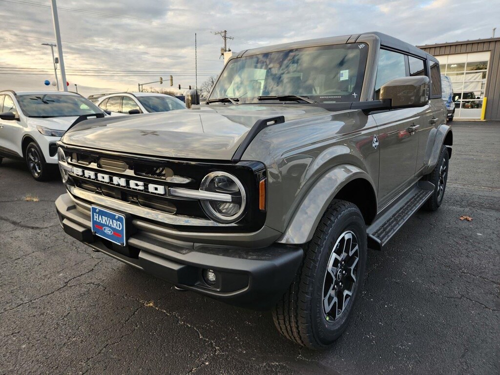 New 2025 Ford Bronco Outer Banks SUV