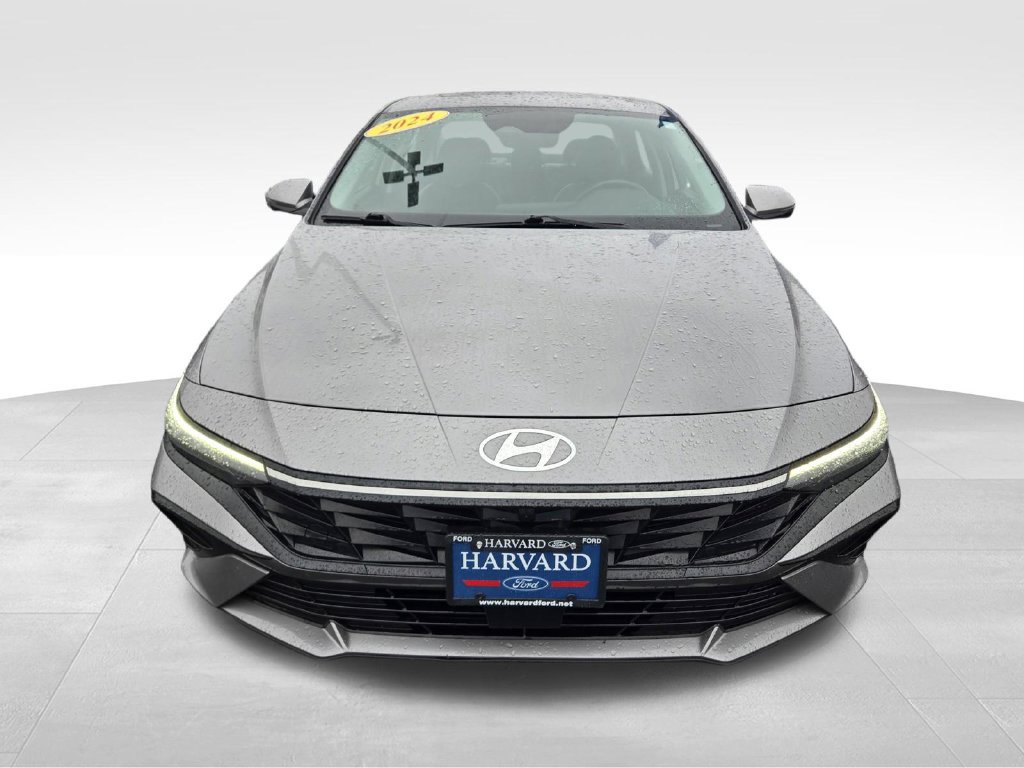 Used 2024 Hyundai Elantra Limited Sedan