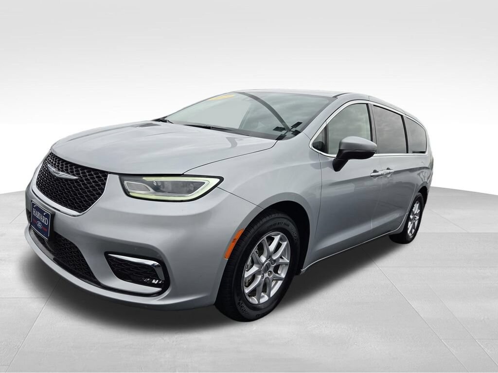 Used 2023 Chrysler Pacifica Touring L Van Passenger Van