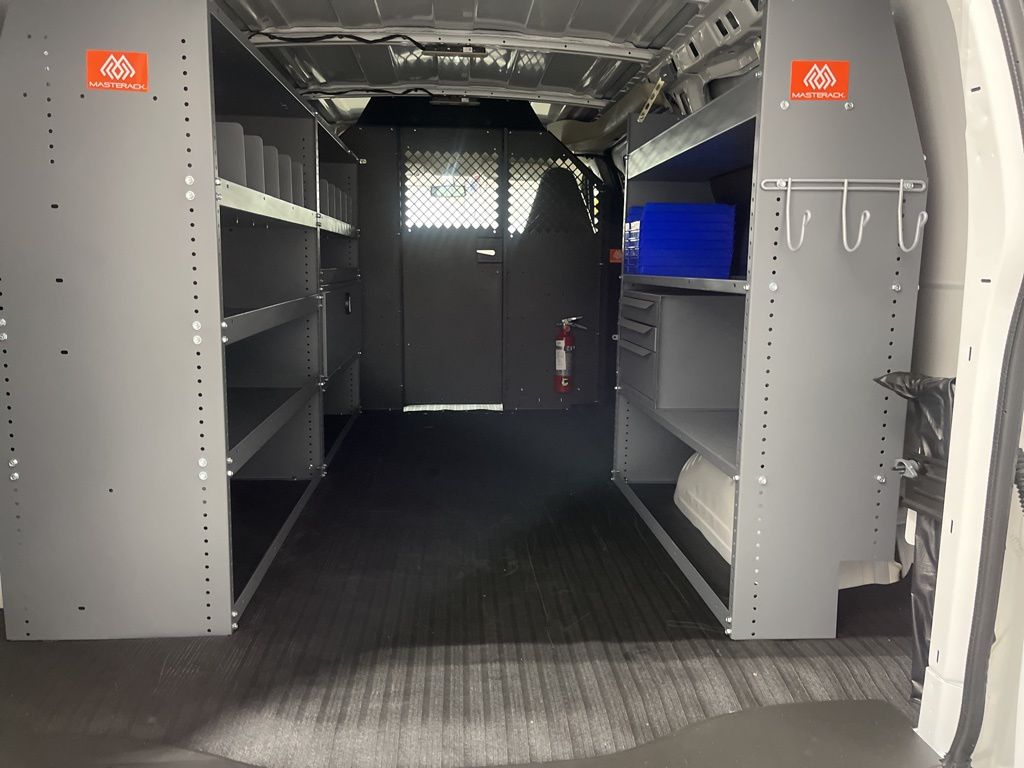 2025 Chevrolet Express Cargo Work Van - Photo 7