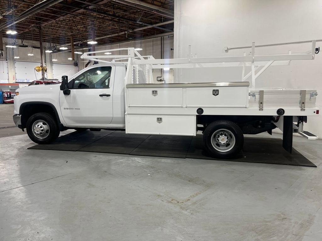 New 2025 Chevrolet Silverado 3500 HD Chassis Cab Work Truck Truck