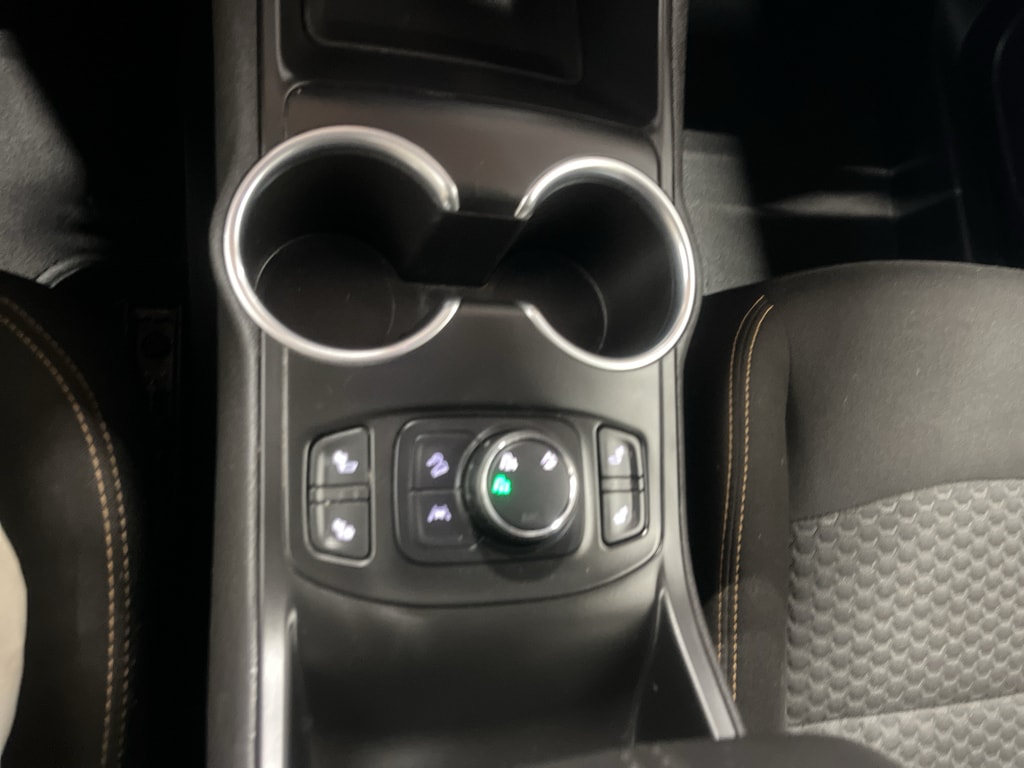 2020 GMC Terrain SLE - Photo 27