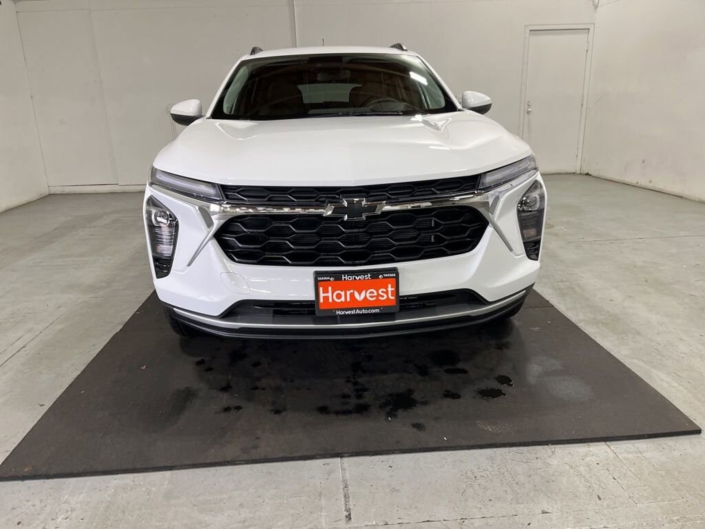 New 2026 Chevrolet Trax LT SUV