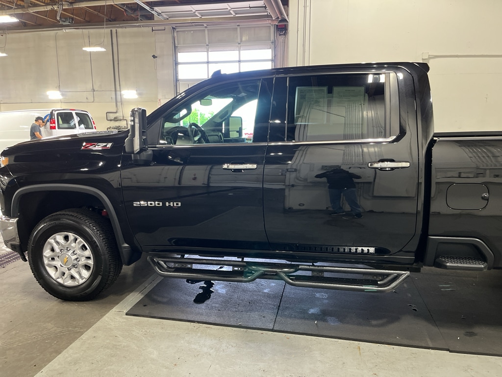 2022 Chevrolet Silverado 2500HD LTZ - Photo 11