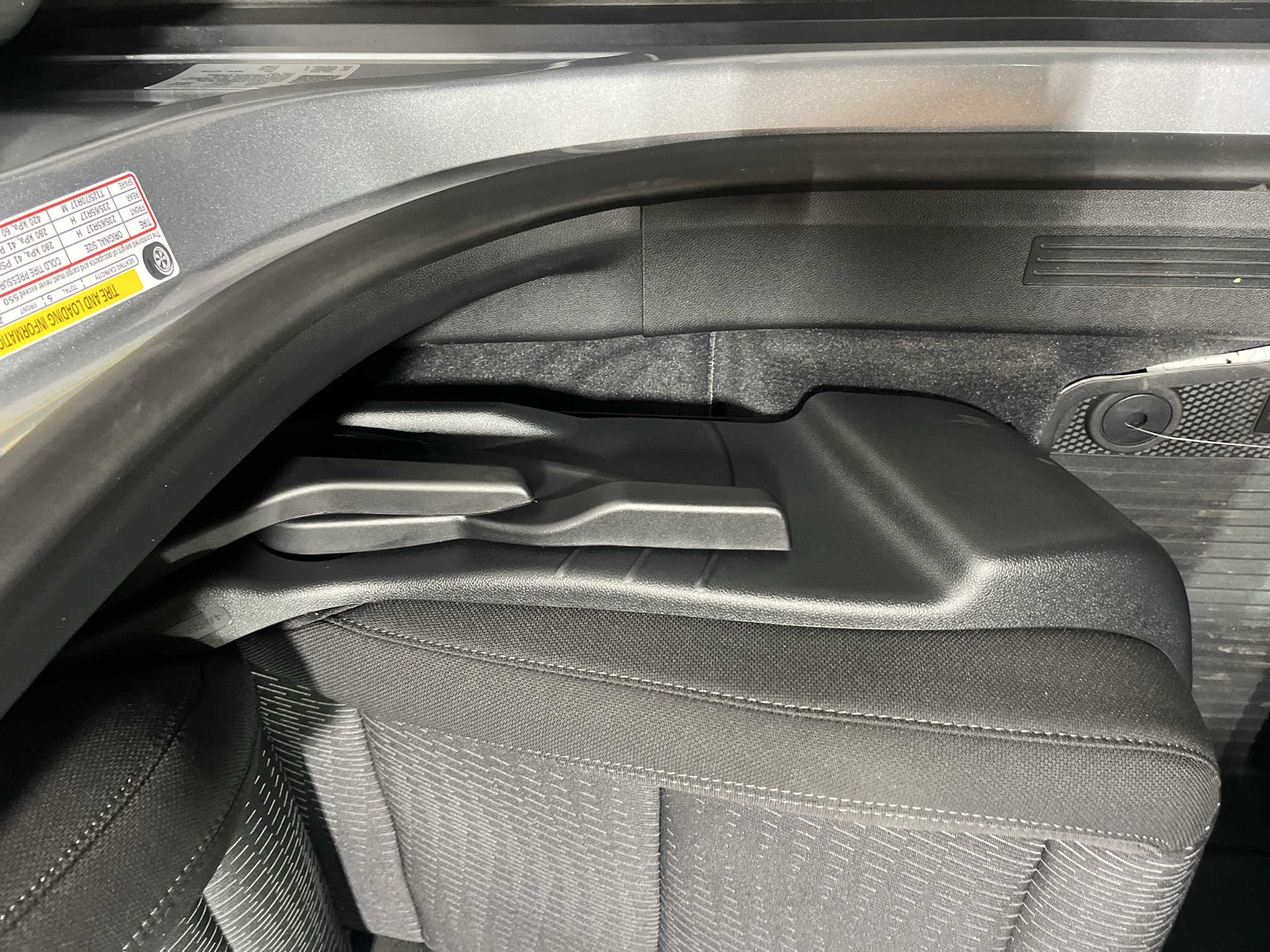 2027 Chevrolet Equinox LT - Photo 31