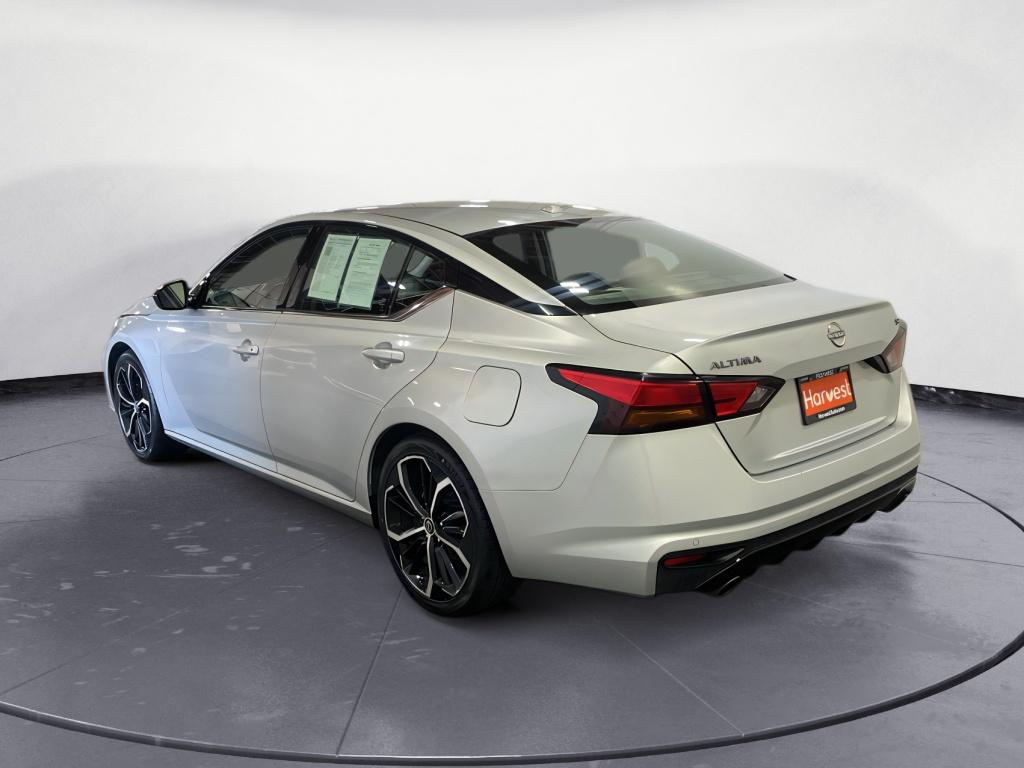 2024 Nissan Altima SR - Photo 9