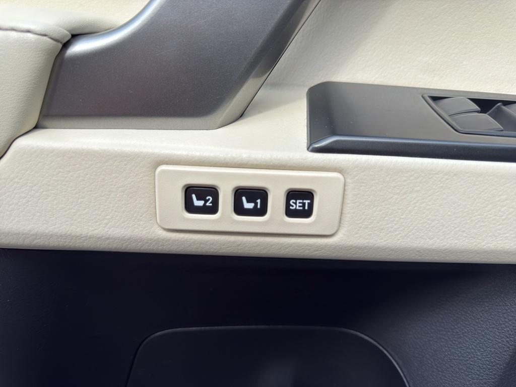 2023 Lexus GX PREMIUM - Photo 18