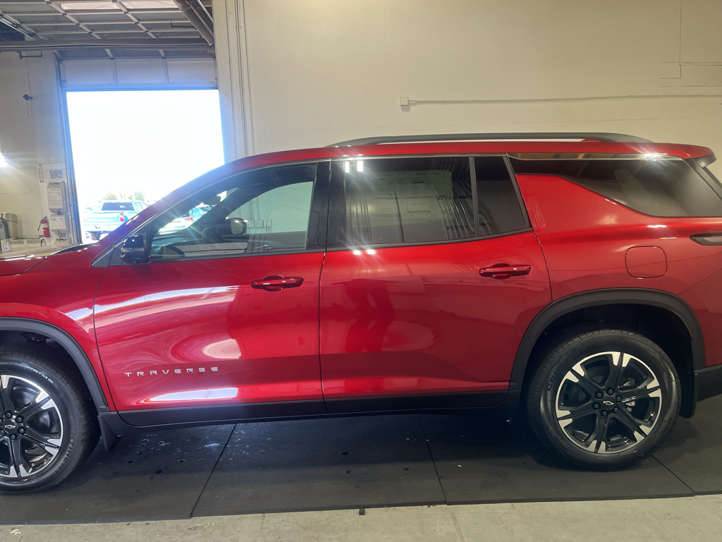 2027 Chevrolet Traverse LT - Photo 11