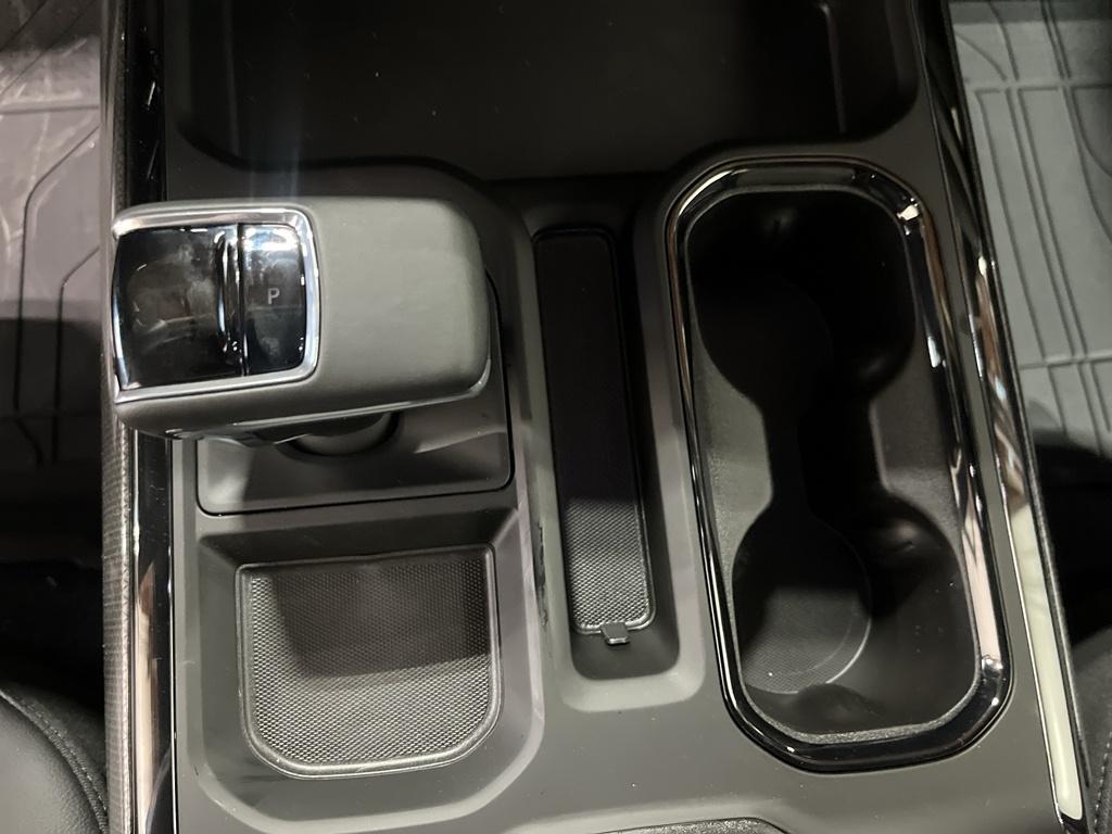 2026 Chevrolet Silverado 1500 ZR2 - Photo 14