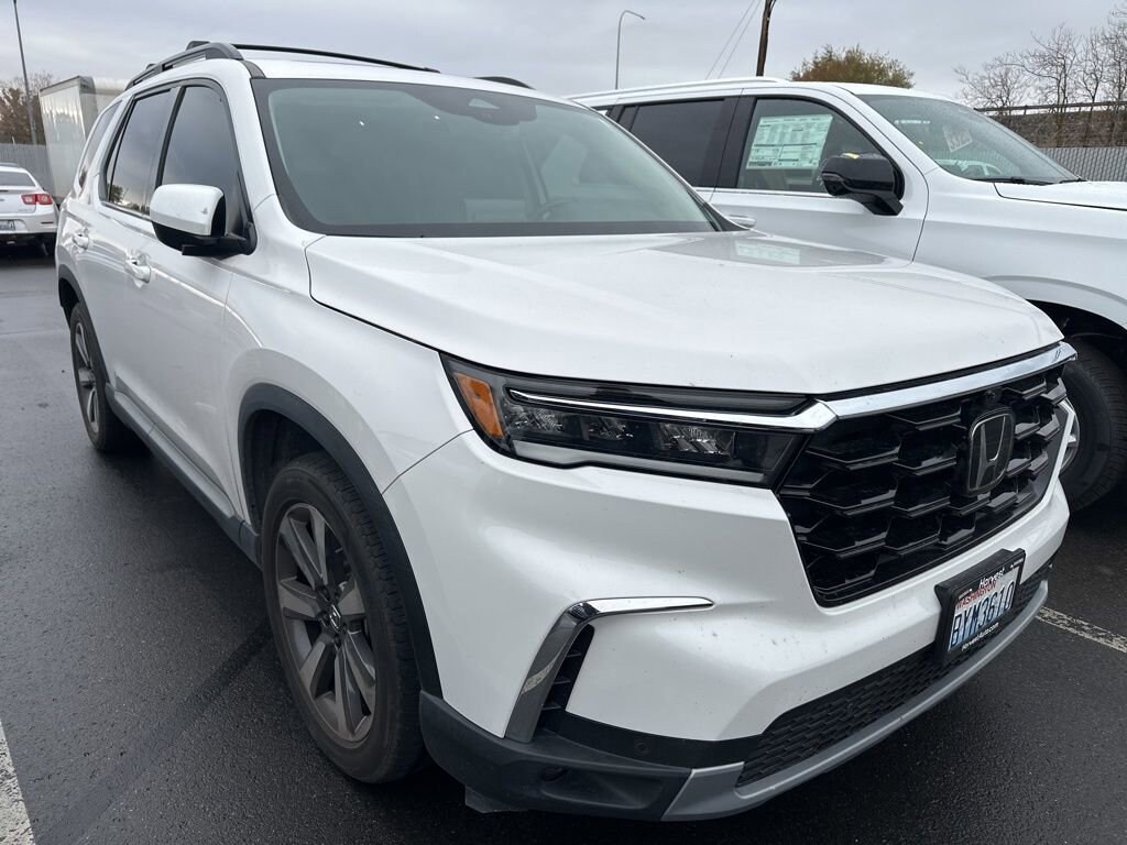 Used 2023 Honda Pilot Elite SUV