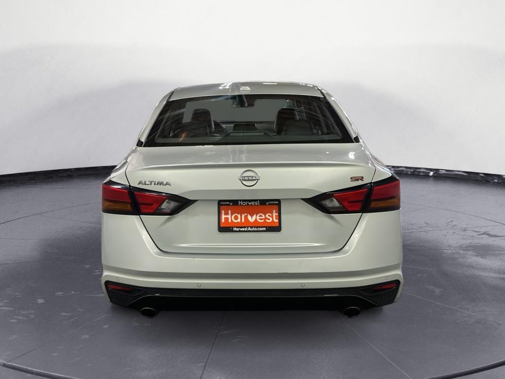 2024 Nissan Altima SR - Photo 8