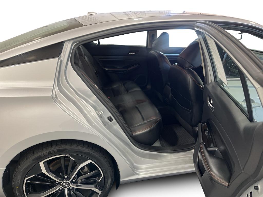 2024 Nissan Altima SR - Photo 18