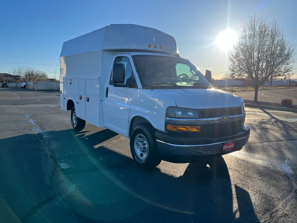 2025 Chevrolet Express 3500 139" WB's photo