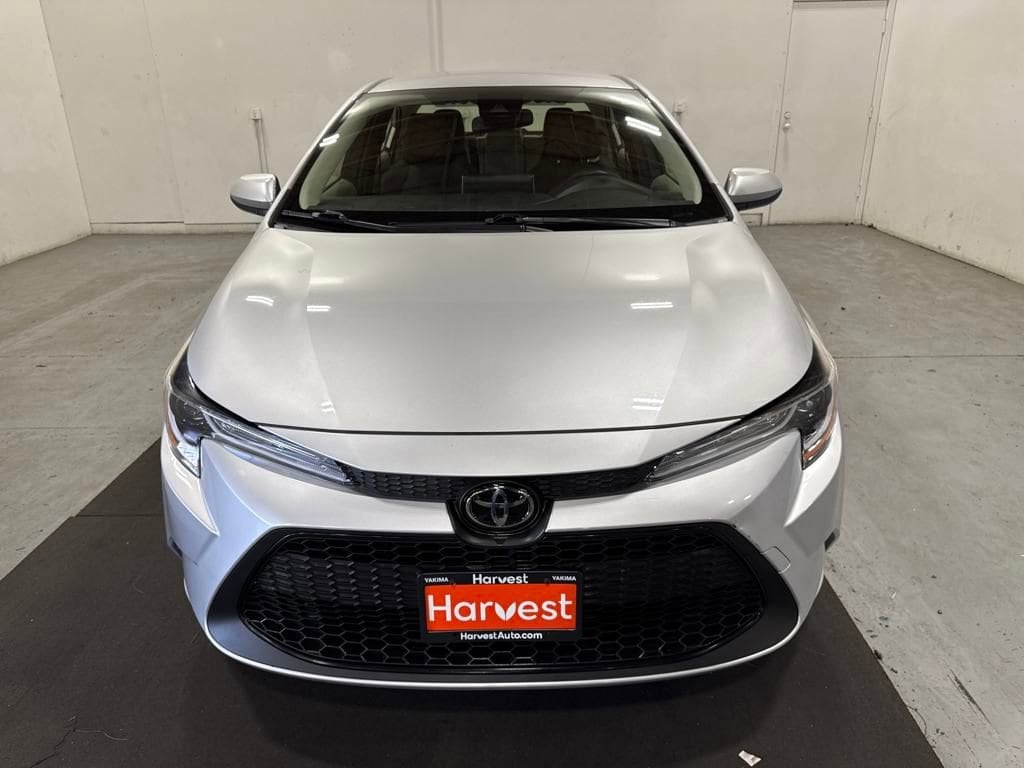 Used 2020 Toyota Corolla LE with VIN JTDEPRAE7LJ063451 for sale in Yakima, WA