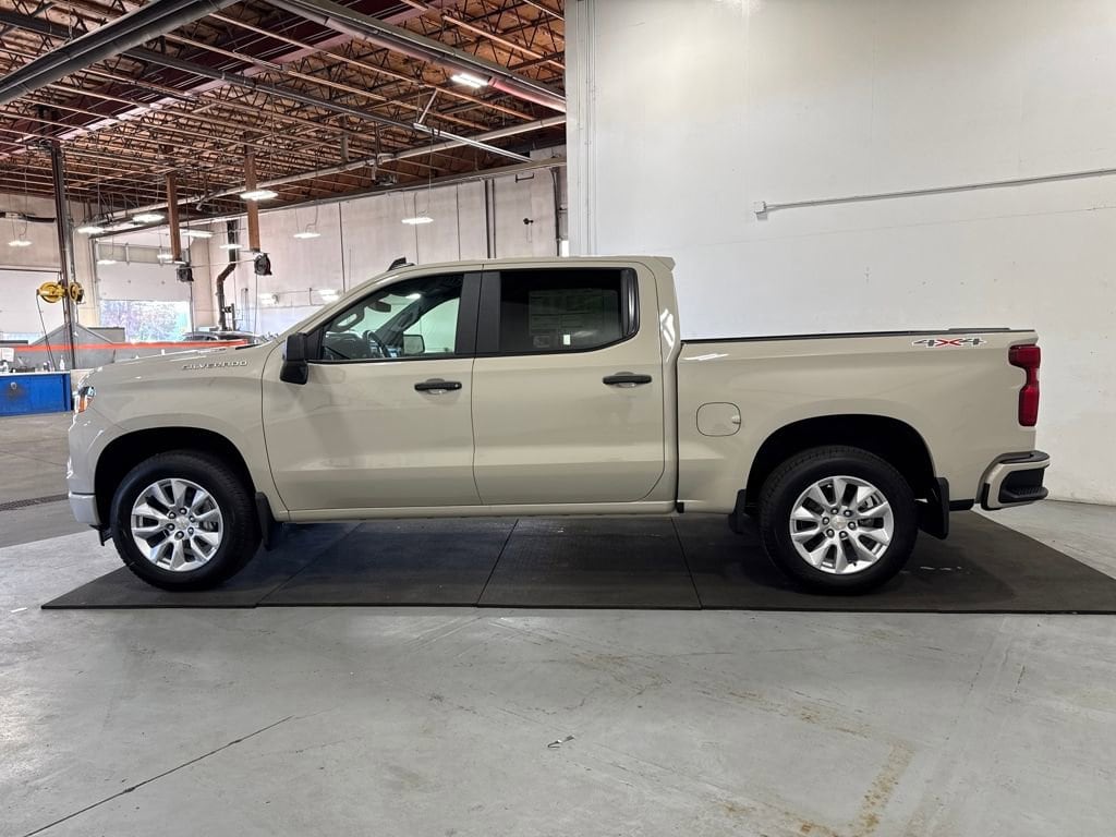 New 2026 Chevrolet Silverado 1500 Custom Truck