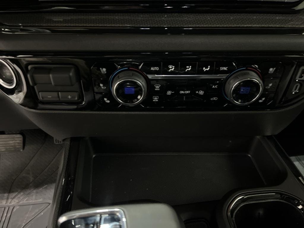 2026 Chevrolet Silverado 1500 ZR2 - Photo 16
