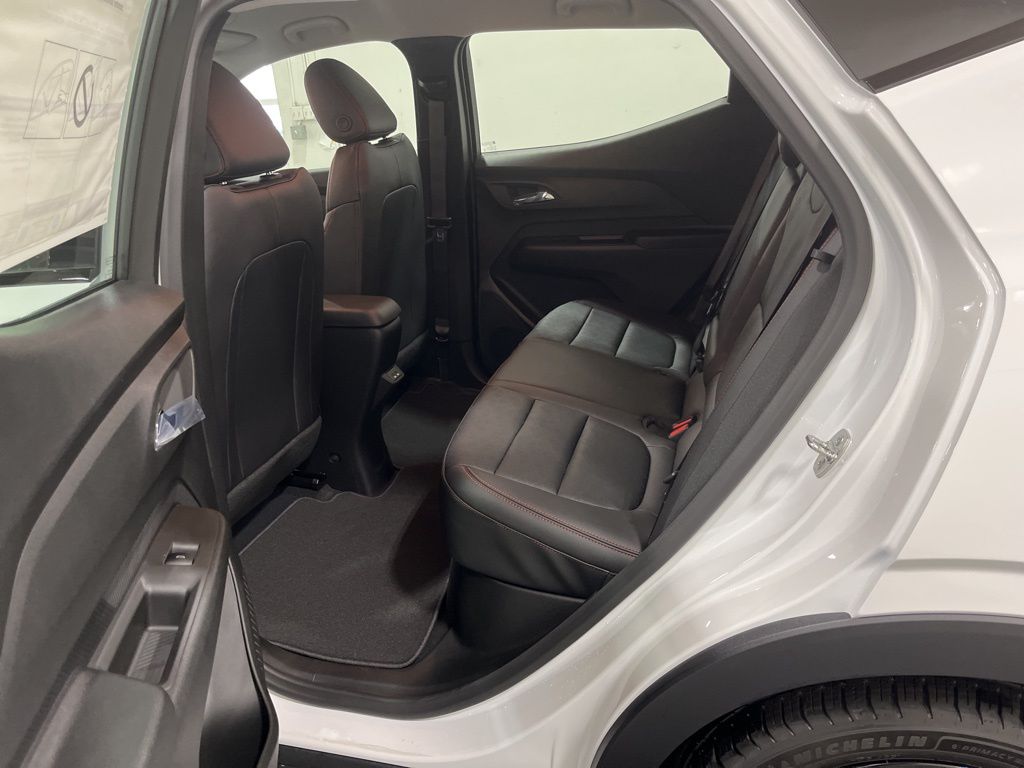 2027 Chevrolet Bolt RS - Photo 31