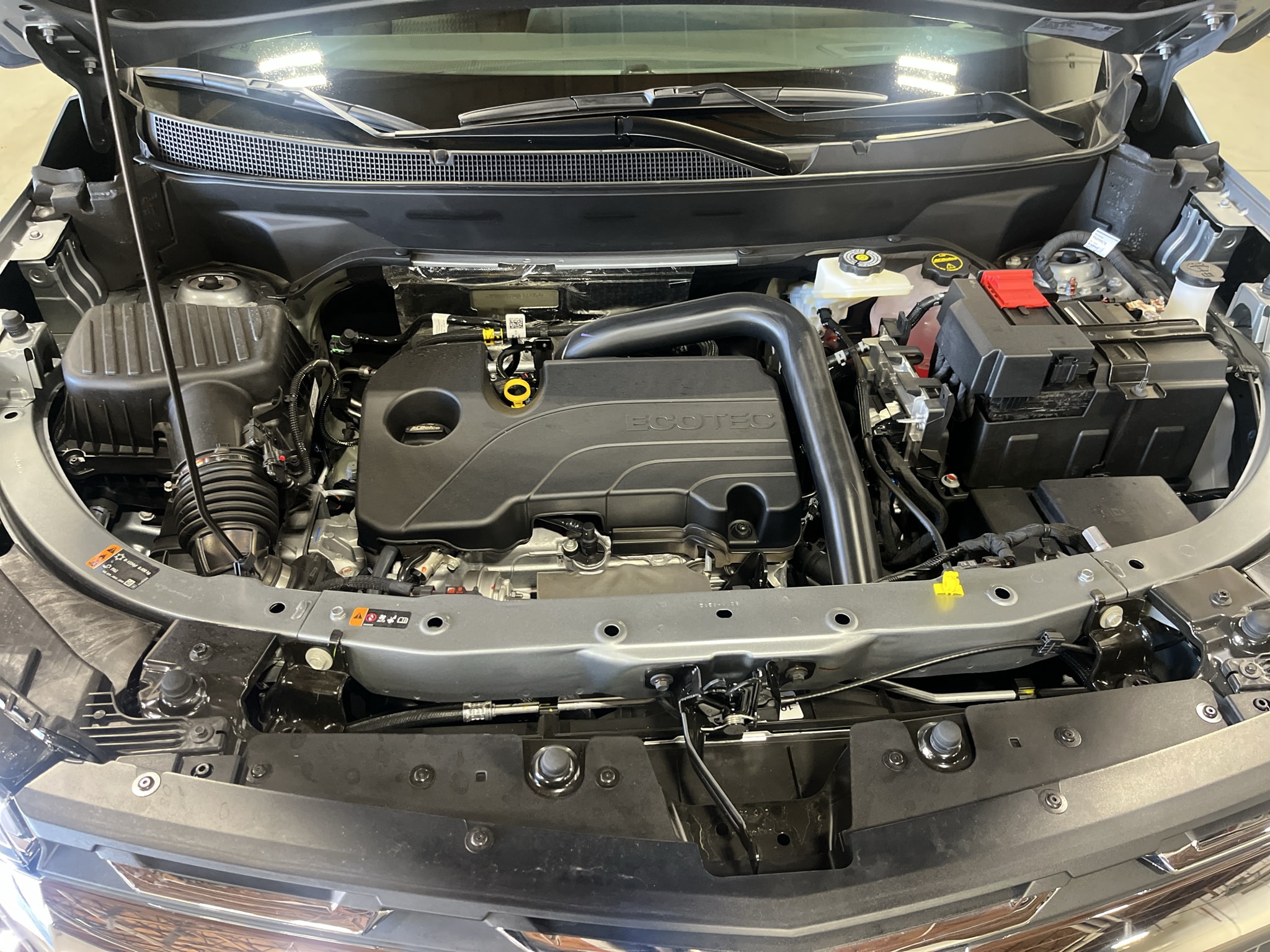 2027 Chevrolet Equinox LT - Photo 25