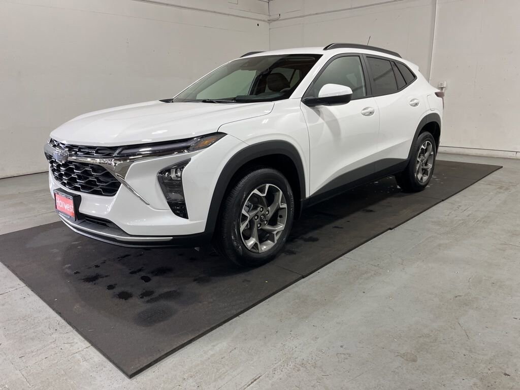 New 2026 Chevrolet Trax LT SUV