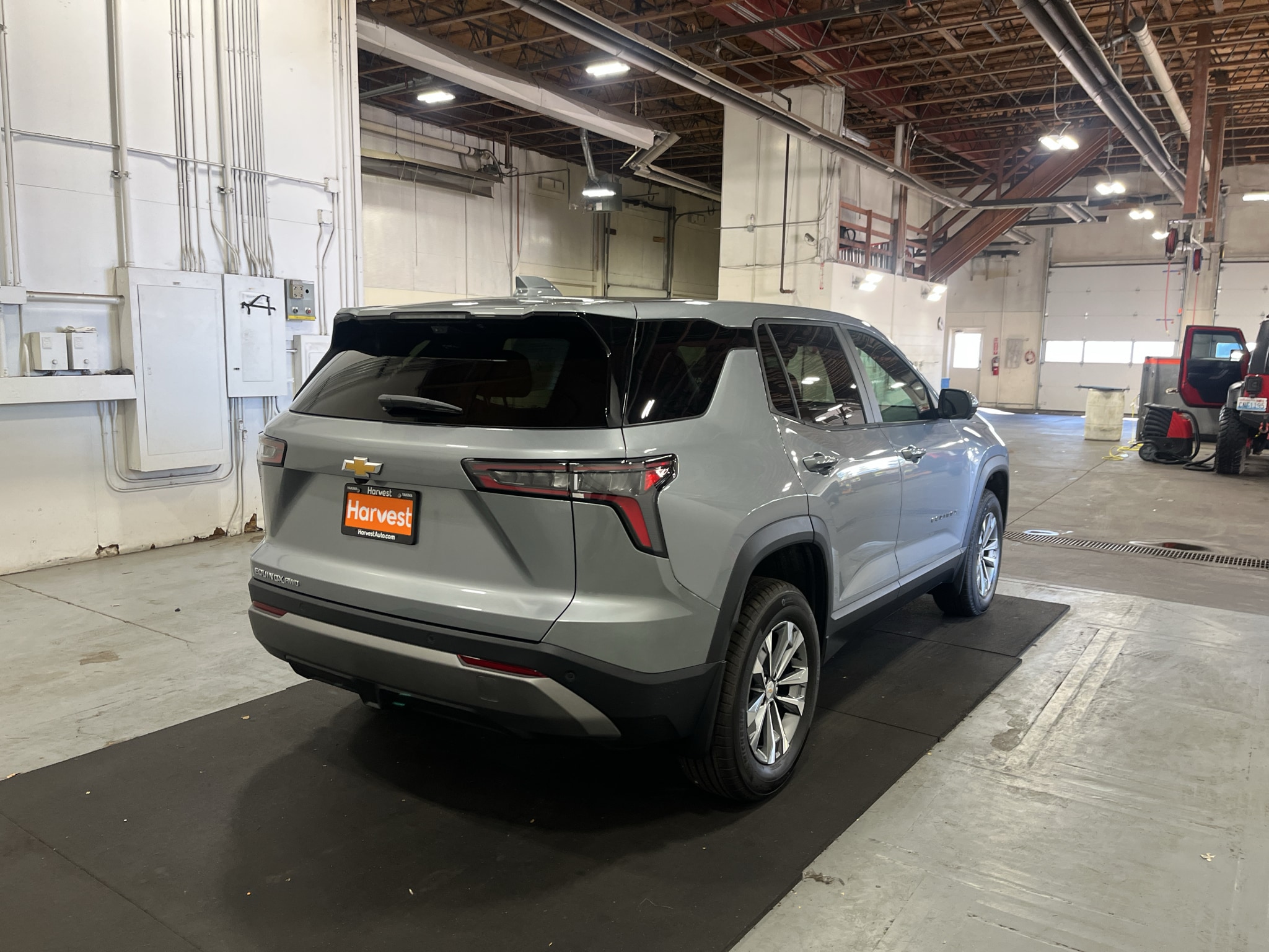 2027 Chevrolet Equinox LT - Photo 7