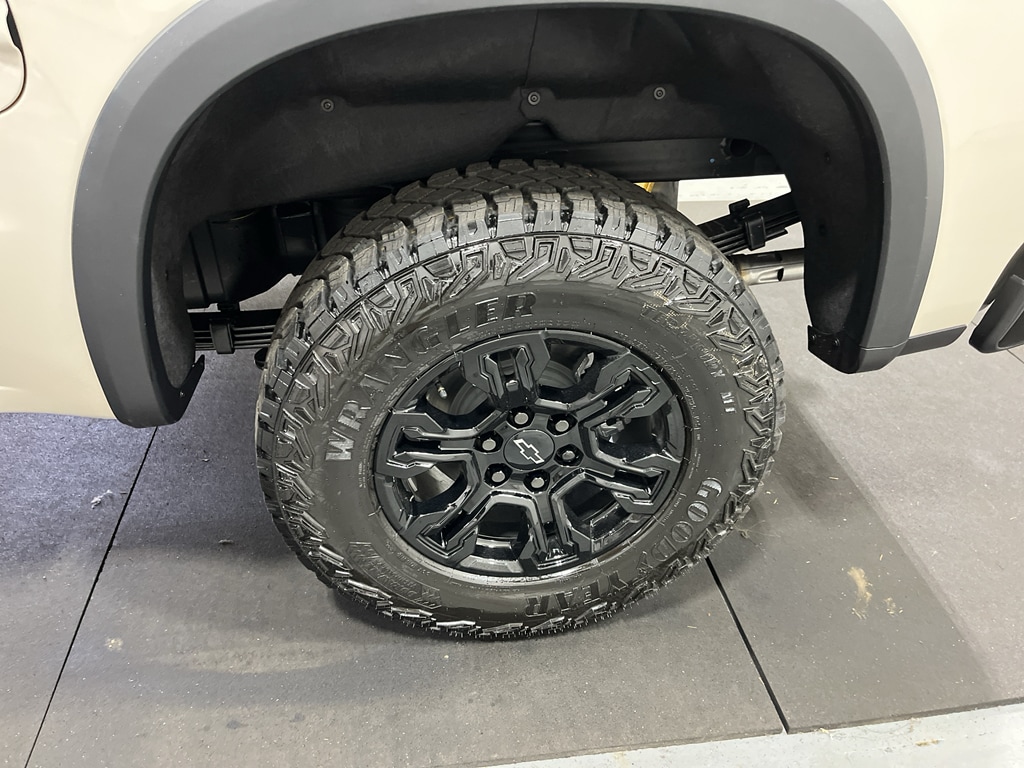 2026 Chevrolet Silverado 1500 ZR2 - Photo 28