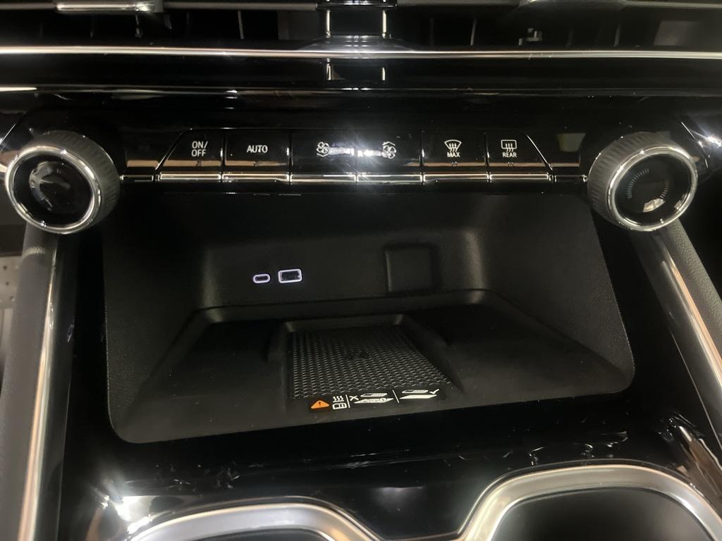 2027 Chevrolet Traverse LT - Photo 16