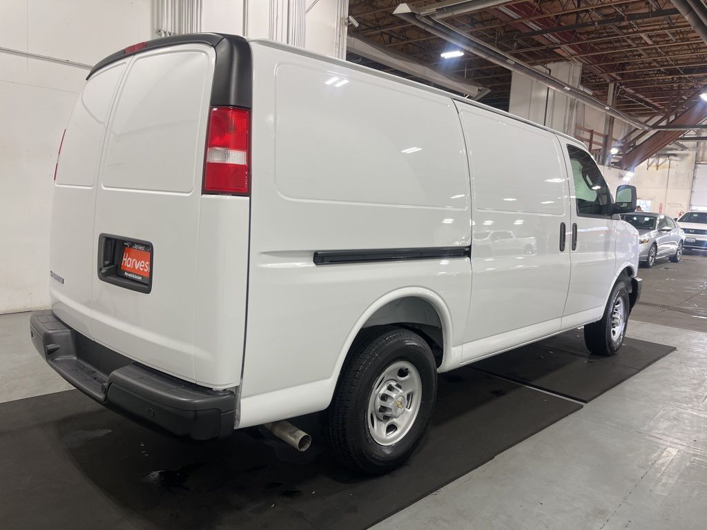 2025 Chevrolet Express Cargo Work Van - Photo 10