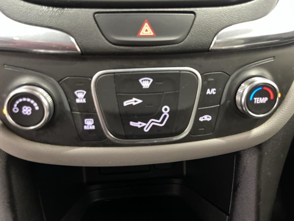 2020 Chevrolet Equinox LT - Photo 18