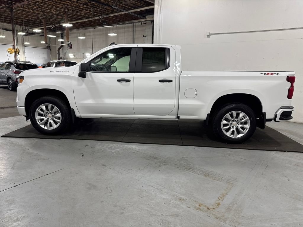 New 2026 Chevrolet Silverado 1500 Custom Truck
