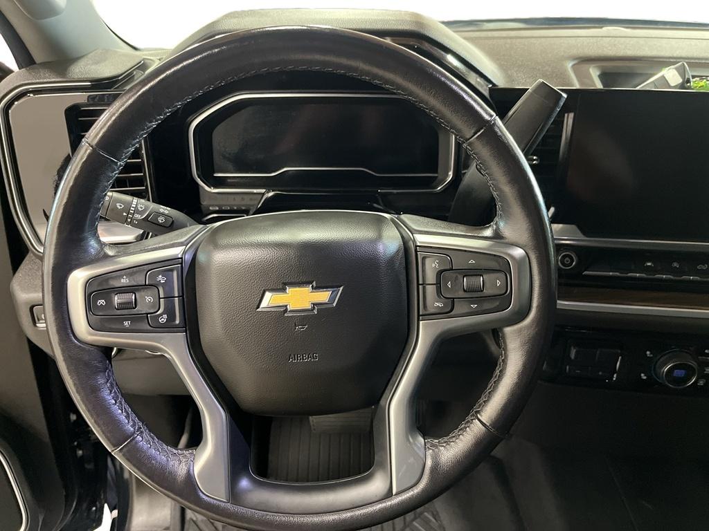2022 Chevrolet Silverado 1500 LT - Photo 12