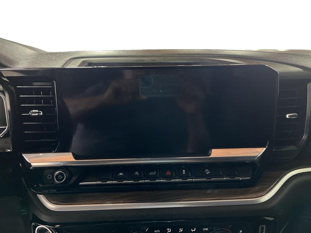 2022 Chevrolet Silverado 1500 LT - Photo 16