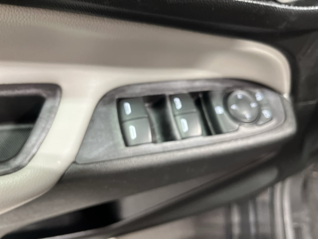2020 Chevrolet Equinox LT - Photo 31