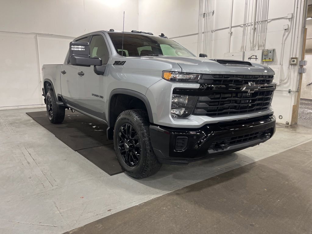 2026 Chevrolet Silverado 2500HD Custom's photo