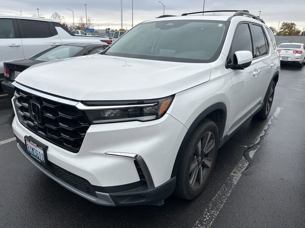 Used 2023 Honda Pilot Elite SUV