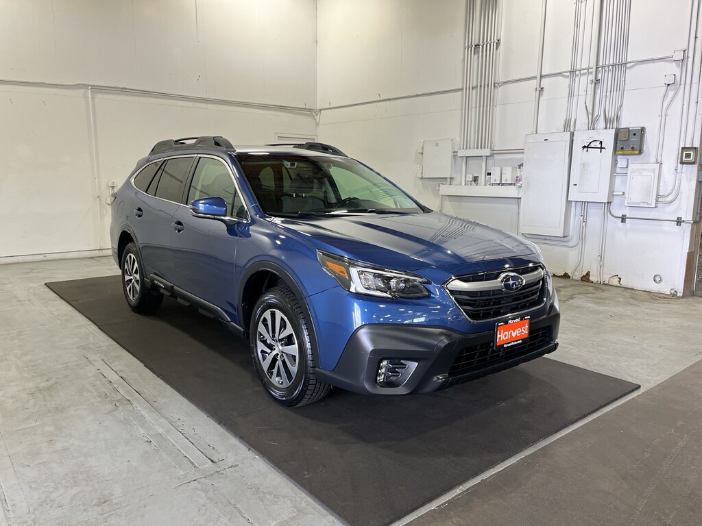 Used 2021 Subaru Outback Premium SUV