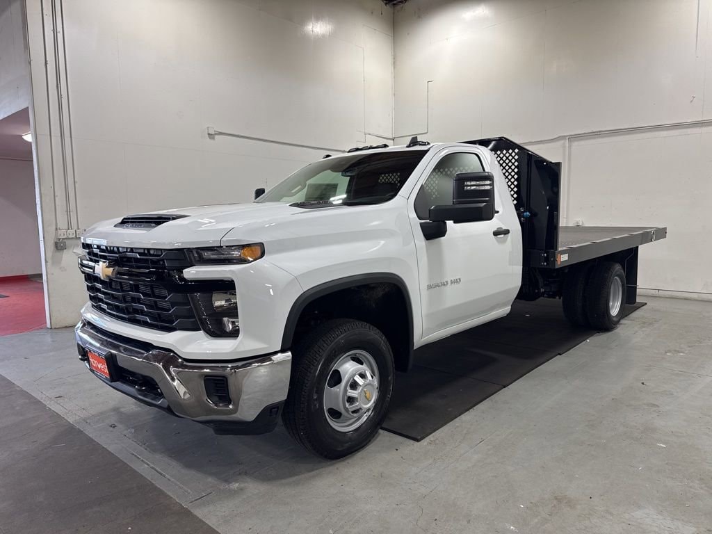 New 2025 Chevrolet Silverado 3500 HD Chassis Cab Work Truck Truck