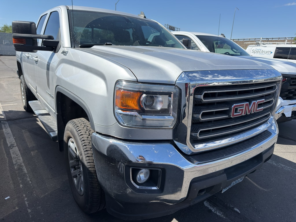 2015 GMC Sierra 4WD Double Cab Short Box SLE's photo