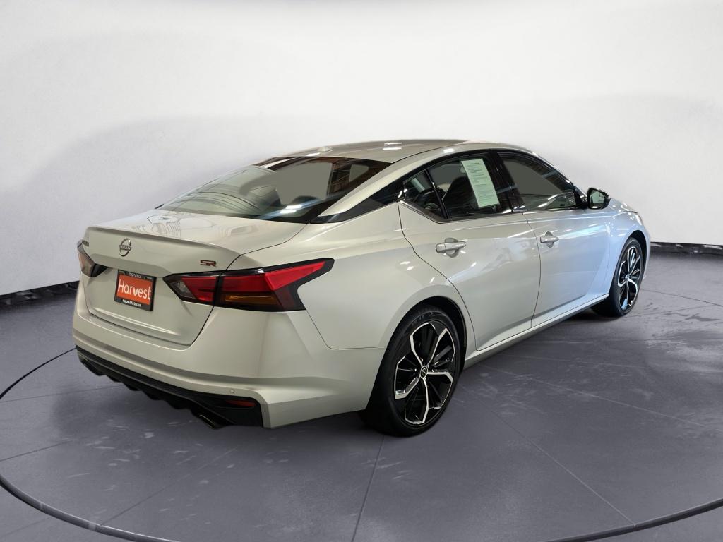 2024 Nissan Altima SR - Photo 7