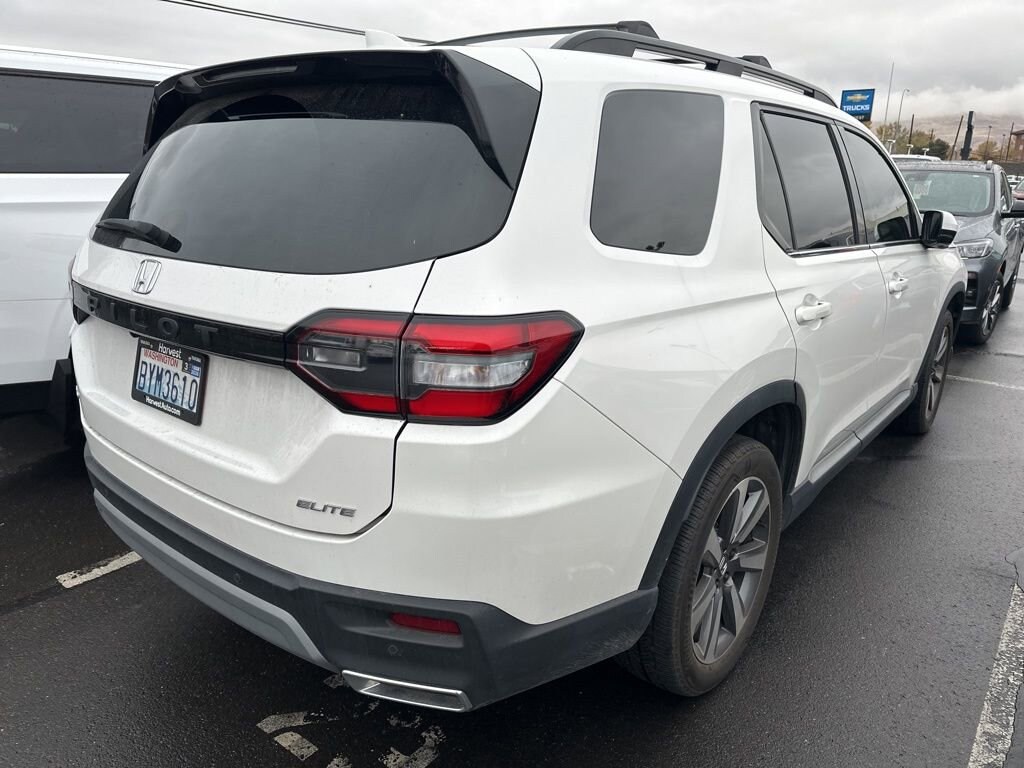 Used 2023 Honda Pilot Elite SUV