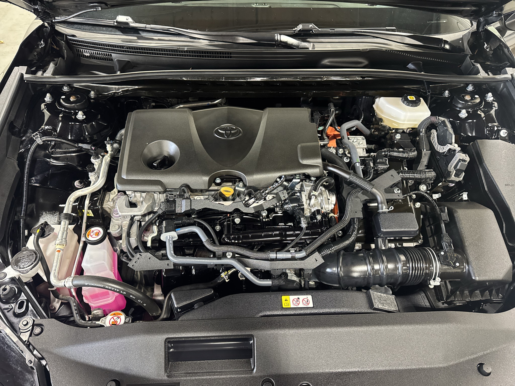 2025 Toyota Camry LE - Photo 31