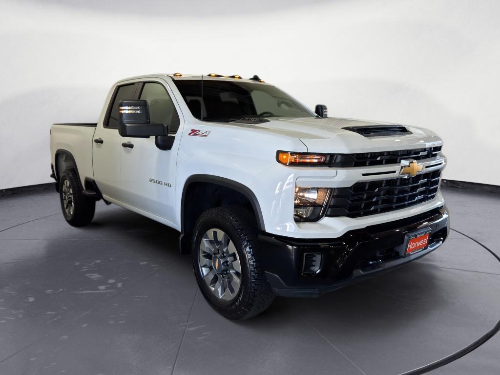 2026 Chevrolet Silverado HD Custom 4WD Double Cab Standard Box's photo